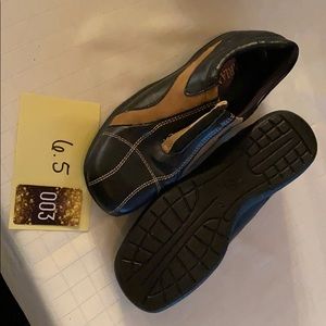 Casual walking loafers